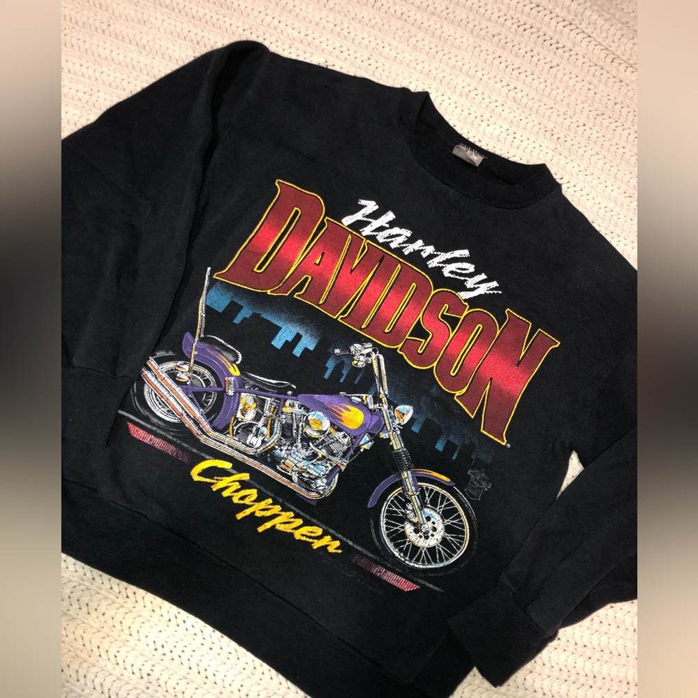 Vintage Harley-Davidson 1989 Purple Chopper Graphic Crewneck TopHalf Sweatshirt